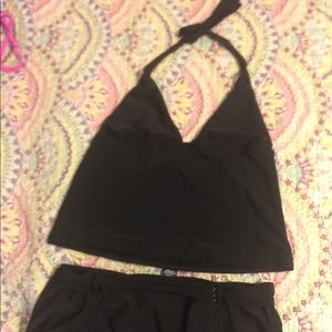 Women’s swim suit